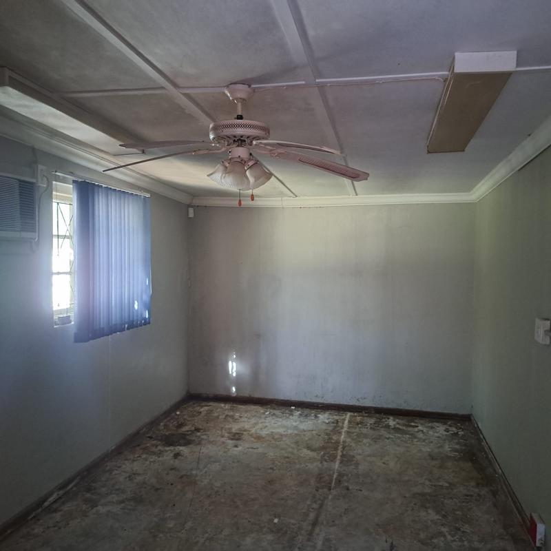 To Let commercial Property for Rent in Walmer Eastern Cape